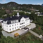 Sauda Fjordhotell Hotell 4*
