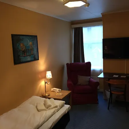 ホテル Sauda Fjordhotell