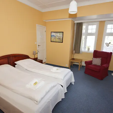 ホテル Sauda Fjordhotell Saudasjøen