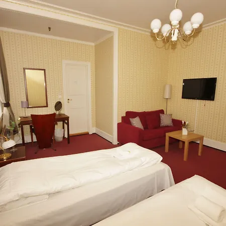 ホテル Sauda Fjordhotell Saudasjøen